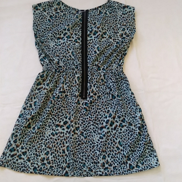 Casual Leopard Animal Print Dress - Picture 3 of 7